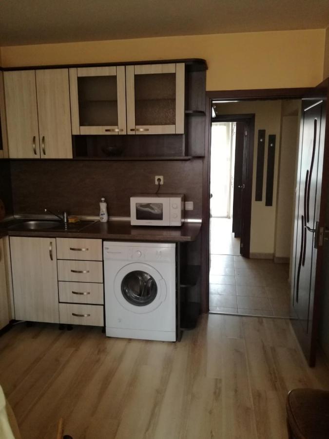 Apartmen Xan Malamir Varna Exterior photo
