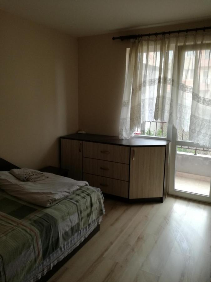 Apartmen Xan Malamir Varna Exterior photo